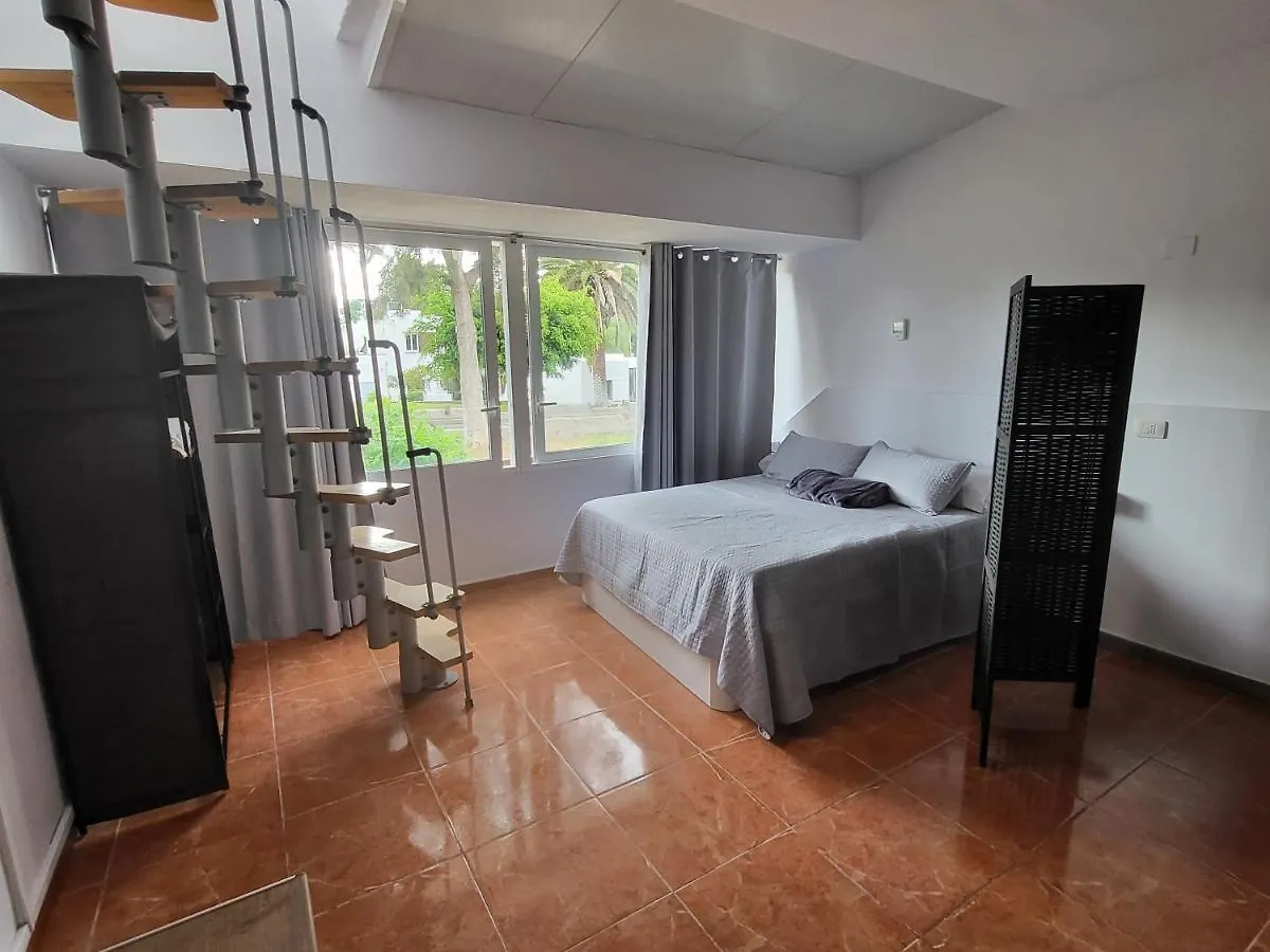 Captain Morgan House Arona  Pansiyon