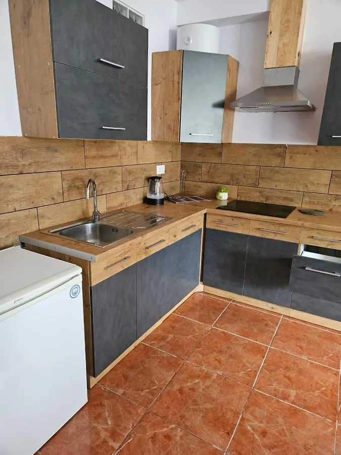 Pansiyon Captain Morgan House Arona  İspanya
